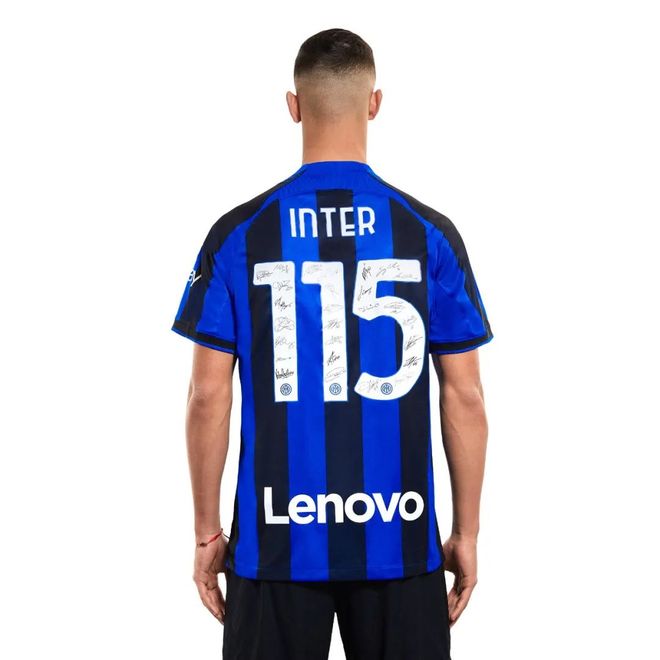 英雄联盟“克里斯关下门”的克里斯回归IG，马上就与超话粉丝互撕