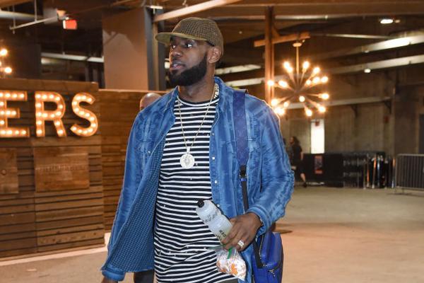 LPL夏季最佳阵容一阵：BLG中上，TES野辅，一阵AD GALA